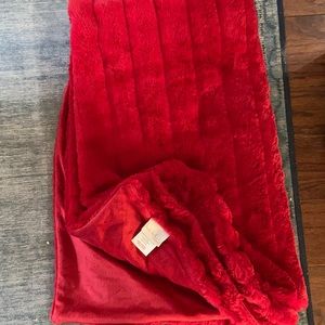 Nicole Miller bright red throw blanket